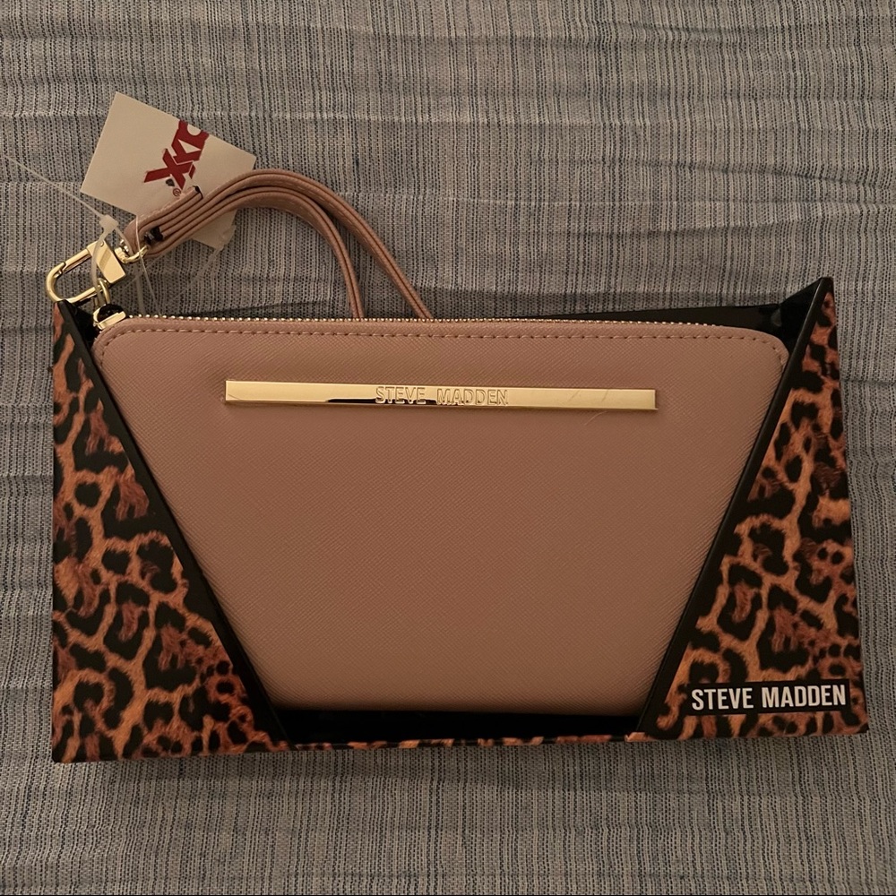 Steve Madden Beige Wallet